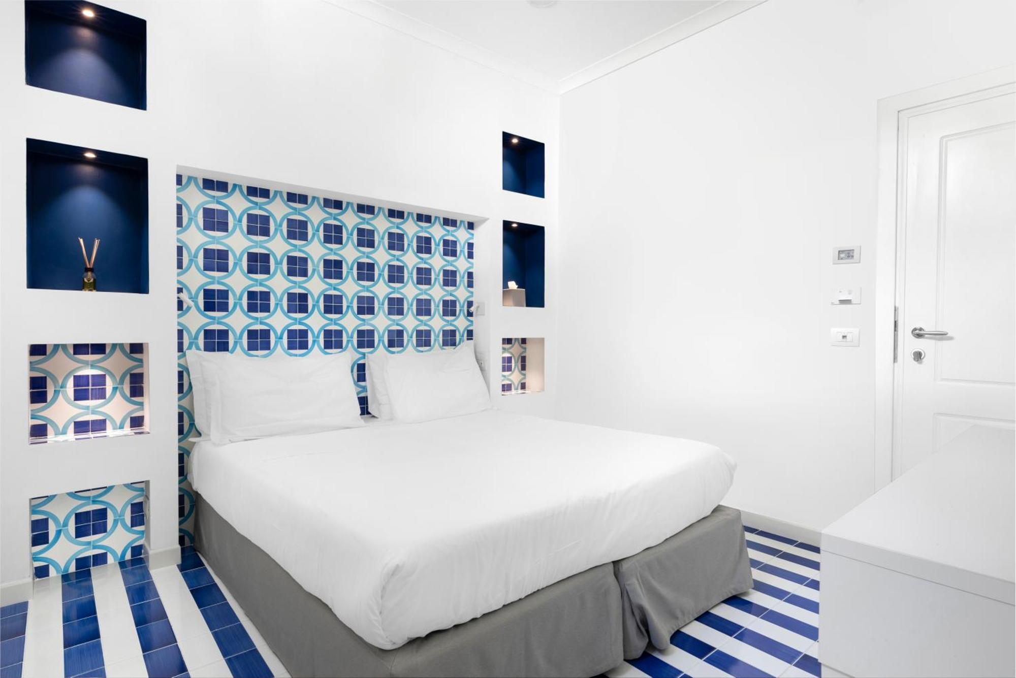 Bougainville Hotel 3*